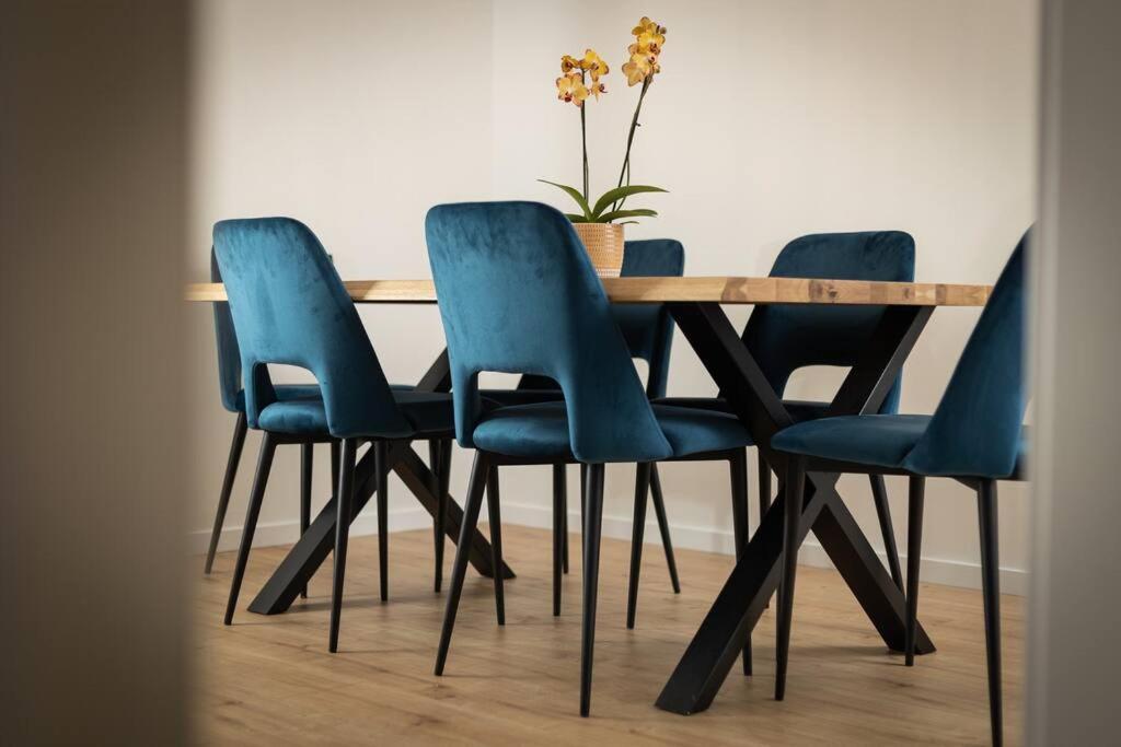 Apartment Glow Split Bagian luar foto
